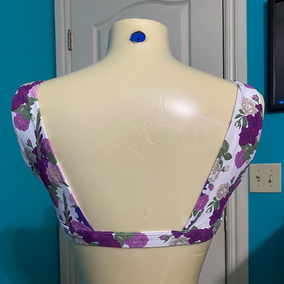 Floral bikini top NWOT - Picture 3 of 3
